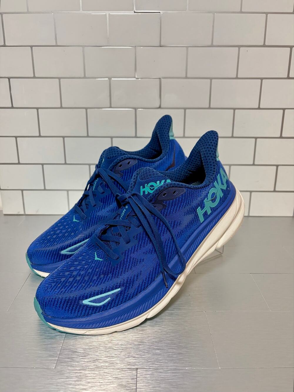 HOKA Clifton 9 Women’s 9.5 Bellwether Blue Evening Sky Running Shoes